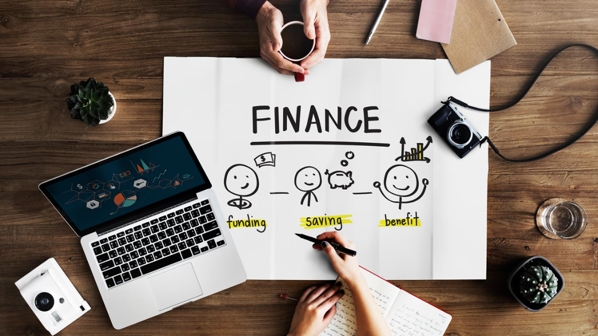 Finance MBA 2025: How It Can Boost Your Career in Banking and Investment