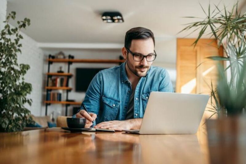 10 Essential Skills to Land Your Dream Job